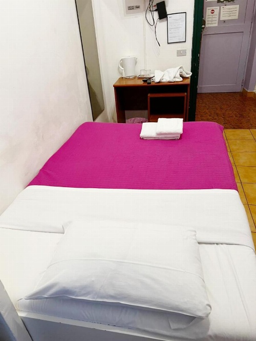 Meltin' Rome Guest House image 19